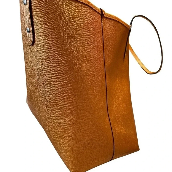 ⭐️⭐️COACH canvas reversible 2 piece⭐️⭐️ - Picture 3 of 15